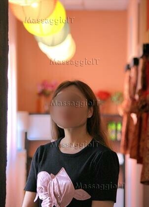 Massaggiatrice Livorno Iris massaggiatrice sensuale e esperta - 3279542802