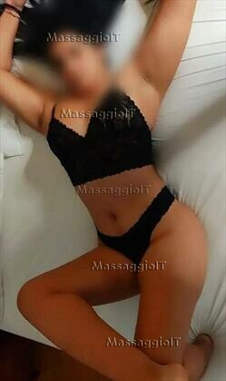 Massaggiatore Vicenza disponibile a succhiarti - 3331668288