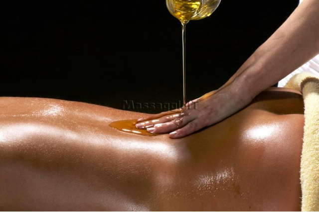 Massaggiatori Milano Vieni a provare il vero massaggio tantra yoni