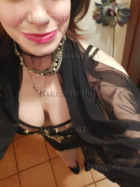 Massaggiatrice Verona Hot body massage completo