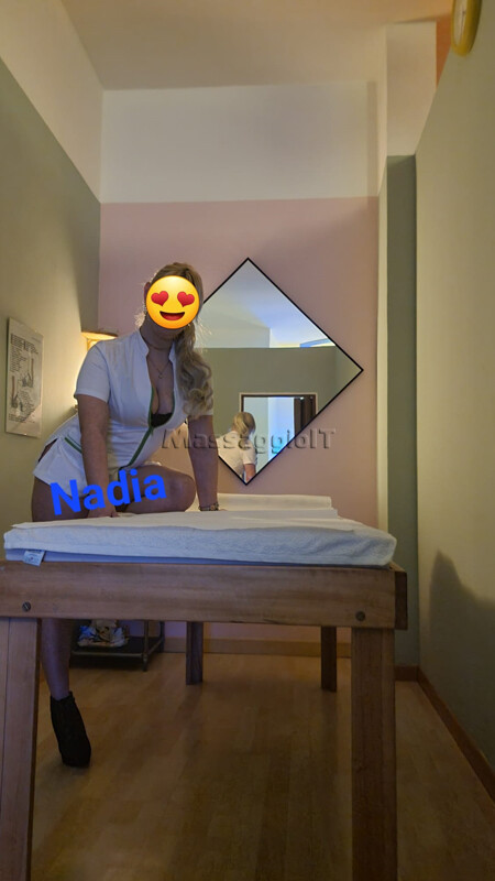 Massaggiatrici Milano BIONDA massaggiatrice tantra, massaggi rilassanti sensualissimi
