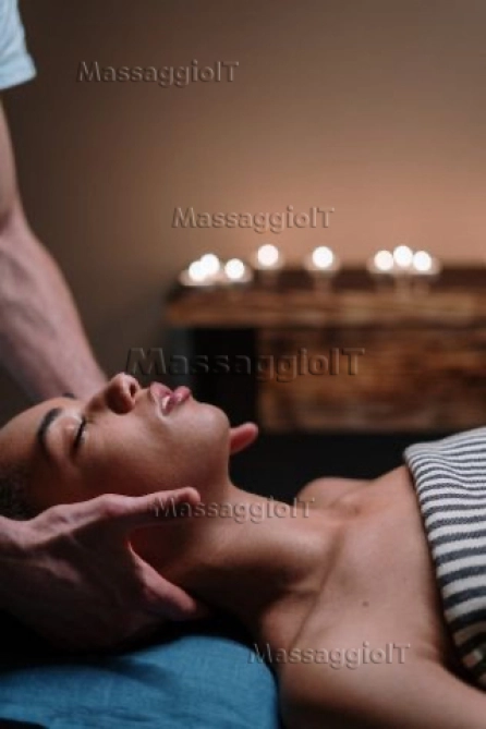 Massaggiatore Firenze Massaggi sensuali ed erotici per donne e coppie