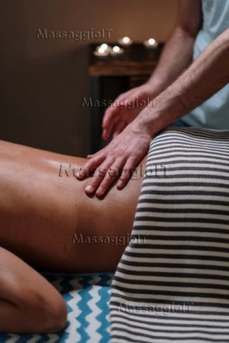 Massaggiatore Firenze Massaggi sensuali ed erotici per donne e coppie