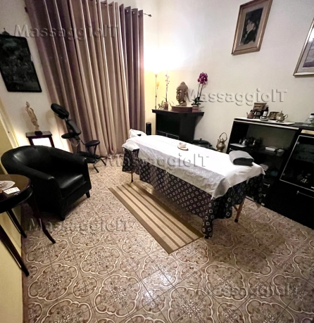 Massaggiatore Roma Thony-massaggiatore