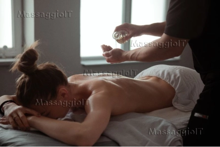 Massaggiatrice Latina TANTRA MASSAGE THERAPY