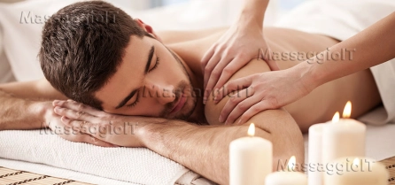 Massaggiatore Milano MASSAGGI  TANTRA MILANO MASSAGGIATORE -piedi massage per UOMO