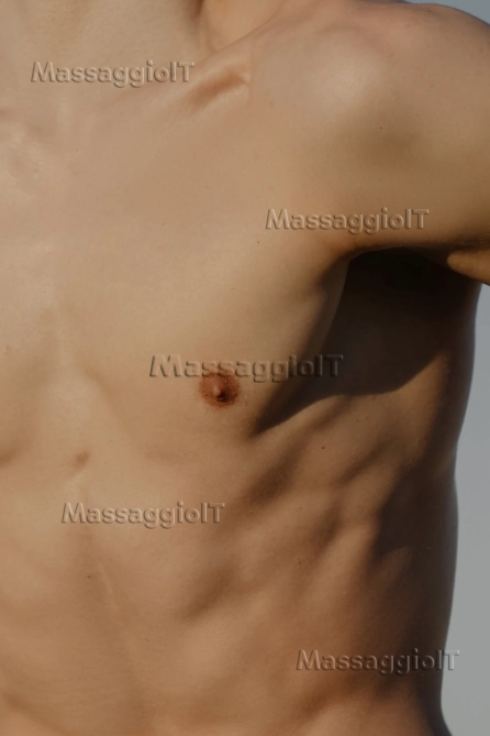 Massaggiatore Firenze Massaggi per lei, massaggio relax, sensuale e sexy a Firenze
