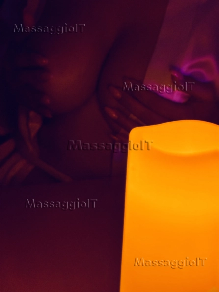 Massaggiatrice Firenze Massaggiatrice Tantra, relax, antistress e sexy per uomo a Firenze