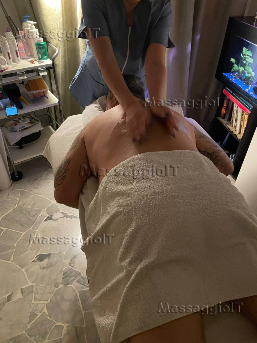 3409598430 - Massaggiatrice - MassaggioIT