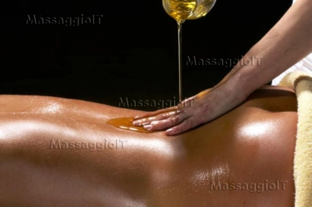 Massaggiatrice Verona COCCOLE DI BENESSERE...TANTRA MASSAGGIO IL VERO RITUALE...ITALIANA