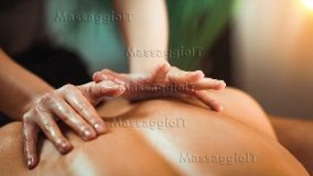 Massaggiatrice Bologna Il massaggio benessere per corpo e mente 💆🏻