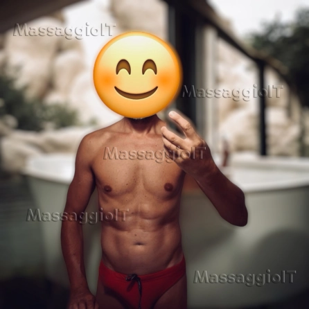 Massaggiatore Firenze Massaggi erotici e tantra hot a donne, momenti sexy, relax e sensuali a Firenze, Novoli