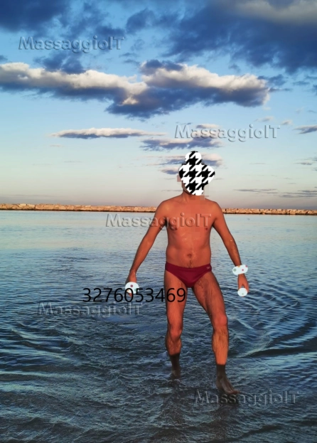 Massaggiatore Rimini Benessere con massaggi tantra, olistici per lei, lui o in coppia e a quattro mani