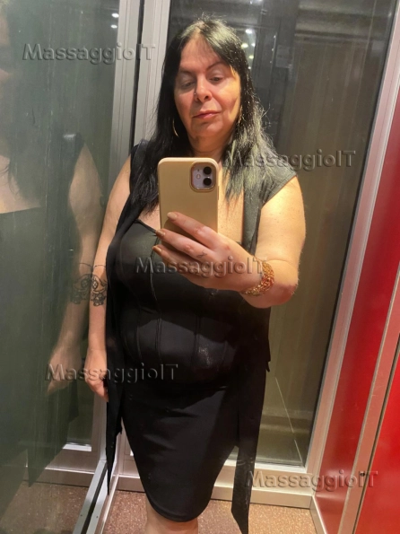 Massaggiatrice Genova Pamela splendida milf caliente sexy