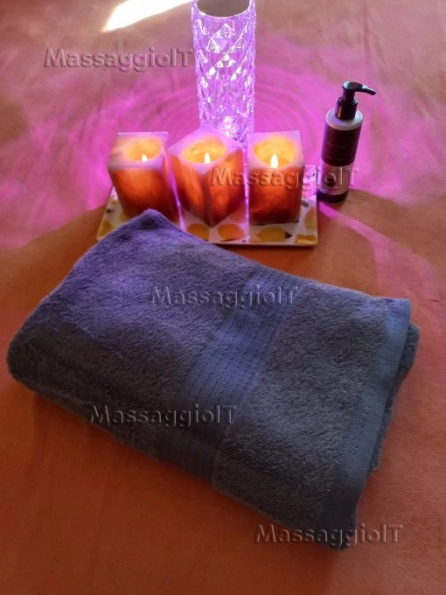 Massaggiatrice Pescara INCONTRO SPECIALE MASSAGGI ESCLUSIVI E..OLTRE ! ANCHE CON AMICA CASALINGA NON PROFESSIONISTA