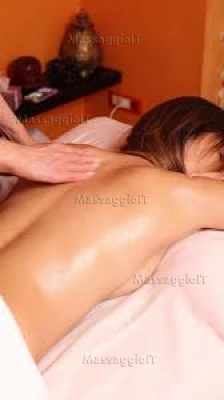 Massaggiatore Caserta Per Donne !!Guarda il Video!! Regalati un esperienza Unica..Tantra Massage