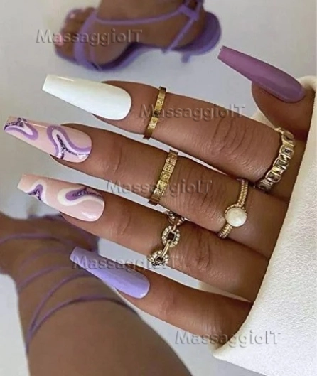 Massaggiatrice Cuneo NIPPLEGASM: alla scoperta delle infinite vie del piacere e magari dei propri FETICCI insieme ad una bella e intrigante massaggiatrice 24enne open mind