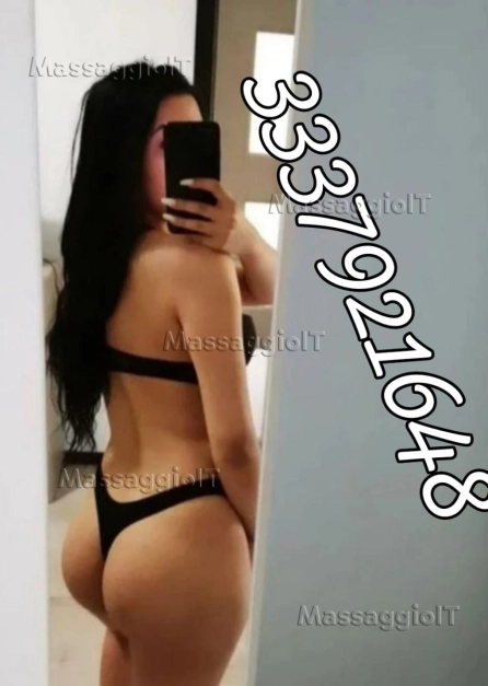 Massaggiatrice Livorno LISA NOVITA A SAN MARCO, SPLENDIDA RAGAZZA MOLTO PROVOCANTE UNICA E MOLTO BELLA SENO CALIENTE, MOLTO TROIA... DISPONIBILISSIMA