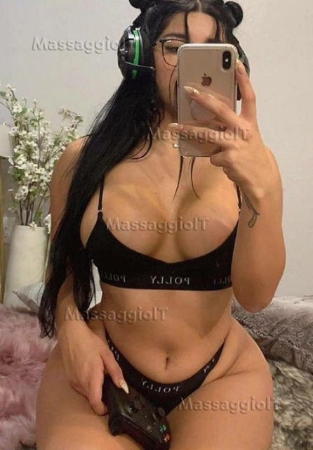 Massaggiatrice Torino ASSOLUTA NOVITA' - BELLA MASSAGGIATRICE MATURA 38ENNE, ASSAI ABILE, PROVOCANTE E SENSUALISSIMA.... (VEDI FOTO)