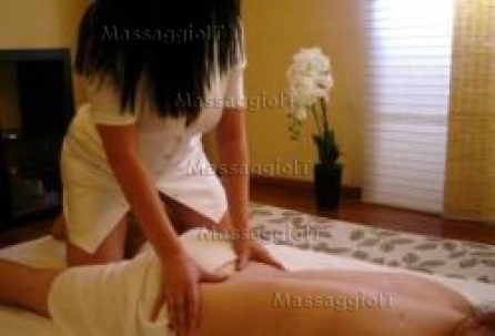 Massaggiatrice Torino CONCEDITI 45MIN DI PURO RELAX CON UNA BELLA MASSAGGIATRICE QUALIFICATA INIZIANDO