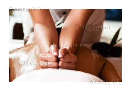 Massaggiatrice Torino PROMO DI LUGLIO : PEDICURE ESTETICO E CURATIVO CON MASSAGGIO FINALE AI PIEDI (CHIAMA SENZA IMPEGNO X MAGGIORI INFO)