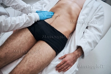 Massaggiatrice Torino 🌴🍃 OASI DEL BENESSERE OLISTICO - VALENTINA ESTETISTA 38ENNE DI OTTIMA PRESENZA, SPECIALISTA NEI TRATTAMENTI PARTI DELICATE 🍀