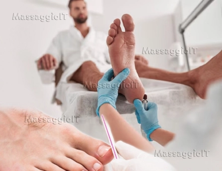 Massaggiatrice Torino 🌴🍃 OASI DEL BENESSERE OLISTICO - VALENTINA ESTETISTA 38ENNE DI OTTIMA PRESENZA, SPECIALISTA NEI TRATTAMENTI PARTI DELICATE 🍀
