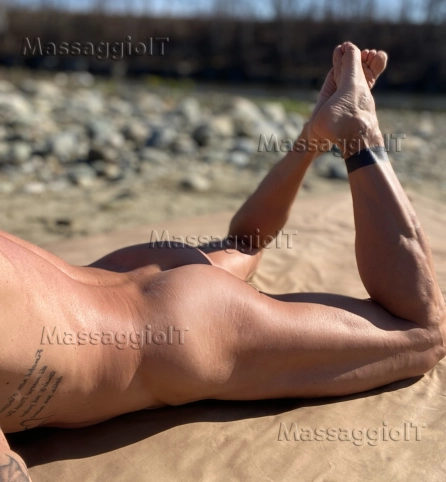 Massaggiatore Torino 💎_SEXI MASSAGGIATORE_ELEGANZA E TRASGRESSIONE_💎