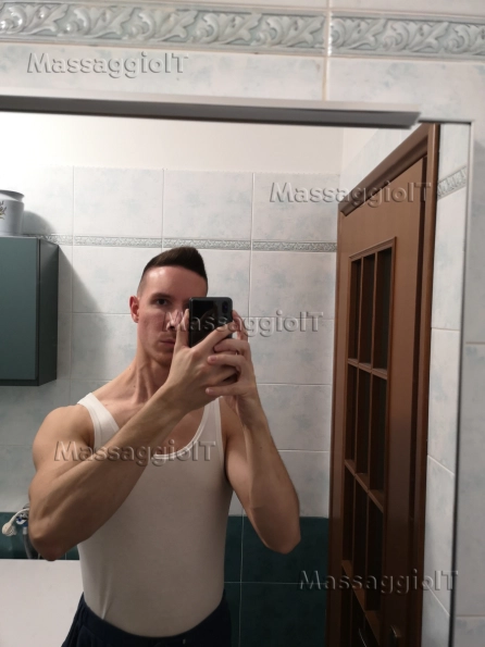 Massaggiatore Torino MASSAGGIO PER DONNE A DOMICILIO
