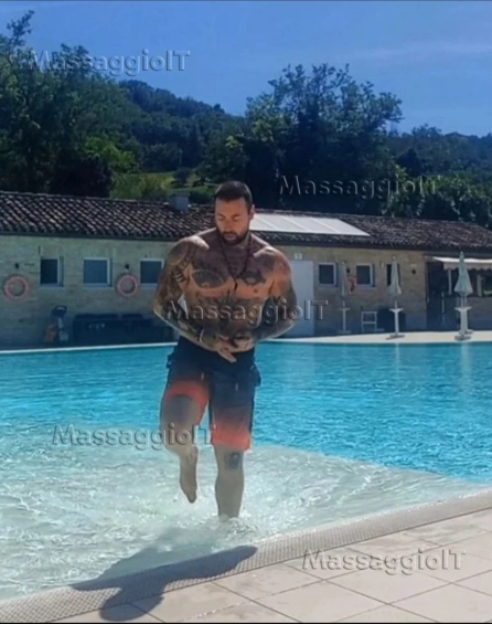 Massaggiatore Pesaro-Urbino Massaggio rilassante