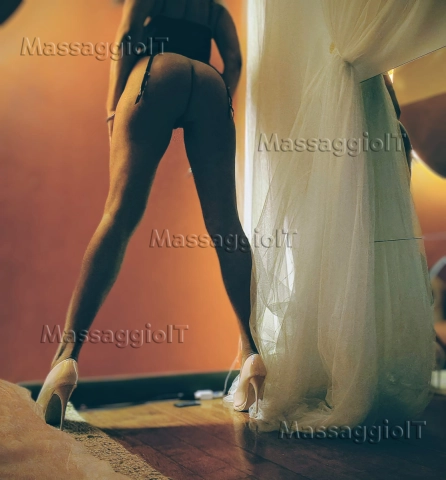 Centro massaggi Bergamo Mimosa e Lara splendide ragazze ITALIANE!!! Passione e sensualità ... prova la differenza