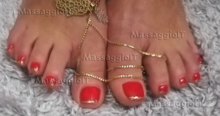 Massaggiatrice Modena MASSAGGIATRICE EROTICA π 25enne abile ed esperta nei massaggi erotici, con un gran bel SENO NATURALE ππ
che ti fara' impazzire.... π (vedi foto)