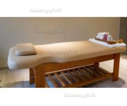 Massaggiatrice Massa-Carrara 40 Min di MASSAGGIO MOLTO DISPONIBILE