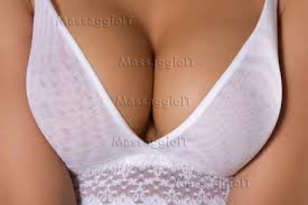 Centro massaggi Torino Bella coppia italiana per dolci massaggi a quattro mani