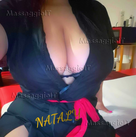 Centro massaggi Roma Massaggio Tantra erotico Milkingtable unica a farlo in Italia prova un massaggio completo da una tettona!!