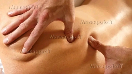 Massaggiatore Napoli Massaggiatore esperto relax sensoriale