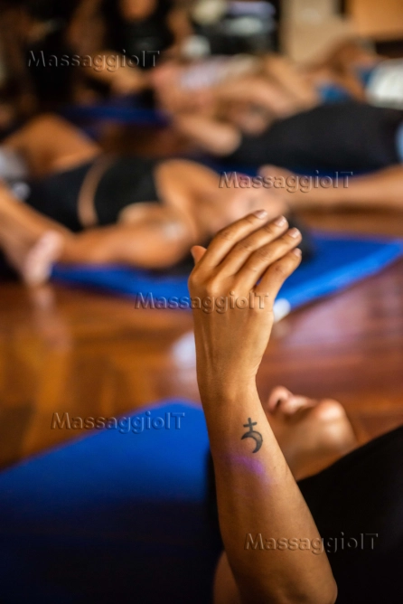 Massaggiatrice Bari Massaggio Tantrico – Massaggio Kashmiro - body to body + nudità sacra 20% OFF