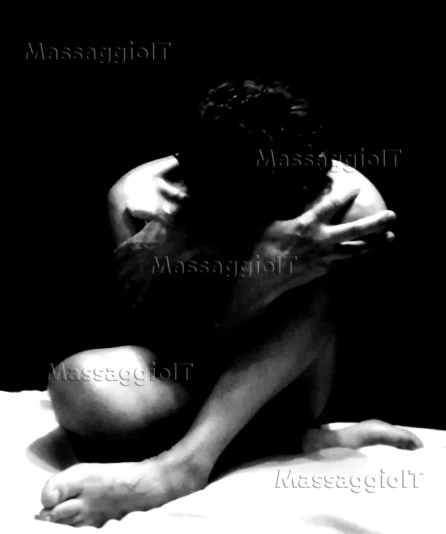 Massaggiatore Bologna OPERATORE DEL BENESSERE PER IL TUO COMPLETO E TOTALE ABBANDONO