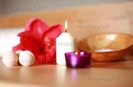Massaggiatrice Torino MASSAGGIATRICE ITALIANA 45ENNE, ELEGANTE E DI BELLA PRESENZA, VERAMENTE APPASSIONATA NEL MASSAGGIO COME COCCOLA DI BENESSERE *** FOTO 100% REALI ***