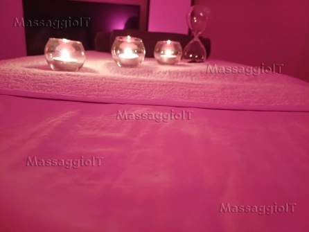 Massaggiatore Caserta Massaggiatore professionale per chi cerca la qualità dei trattamenti in un ambiente riservato Annuncio per DONNA E UOMO