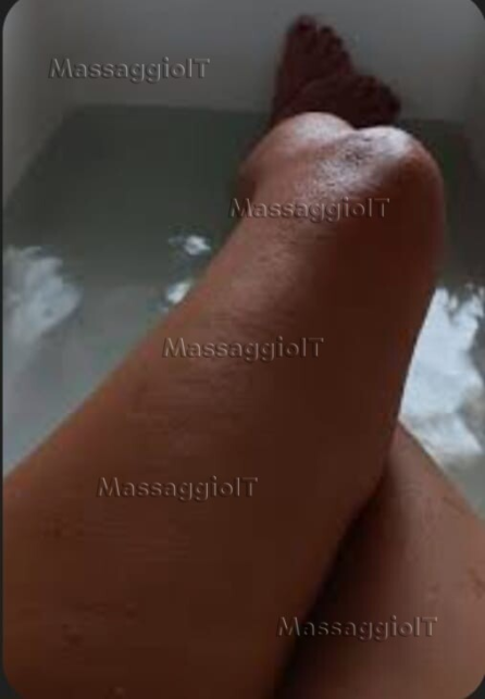 Massaggiatrice Salerno La Casa del Peccato 😈
Massaggi Tantra – Armonia ed Energia