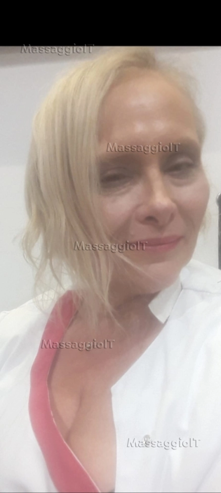 Massaggiatrice Napoli Massaggi Rilassanti & Yoni per Donne Napoli