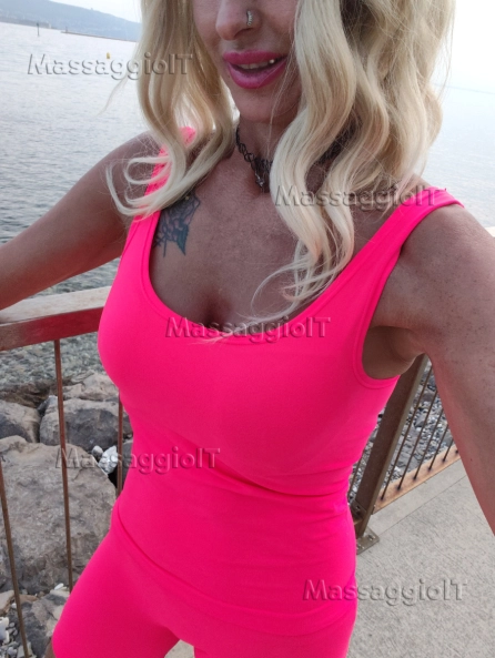 Massaggiatrice Verona ITALIANA BIONDISSIMA CON CORPO DA SEXY STAR SPECIALISTA MASSAGGIO EROTICO E PROSTATICO - FOTO REALI SENZA RITOCCHI
