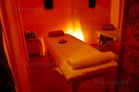 Massaggiatrice Firenze NEW ENTRY - MASSAGGIATRICE 28ENNE, DOLCISSIMA LATINA SEXY... SOLO MASSAGGI A LUCI ROSSE NON PER DEBOLI DI CUORE!!!