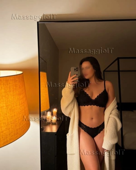 Massaggiatrice Firenze Foto reale… Massaggi sensuali, dolci, coinvolgenti per persone veramente interessate…