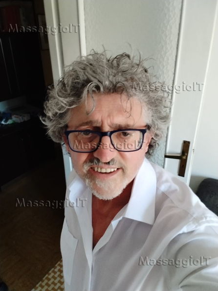 Massaggiatore Torino RITORNATO!!!!! MASSAGGIATORE PROFESSIONALE.... RISVEGLIA I CHAKRA ATTRAVERSO UN TRATTAMENTO SENSORIALE