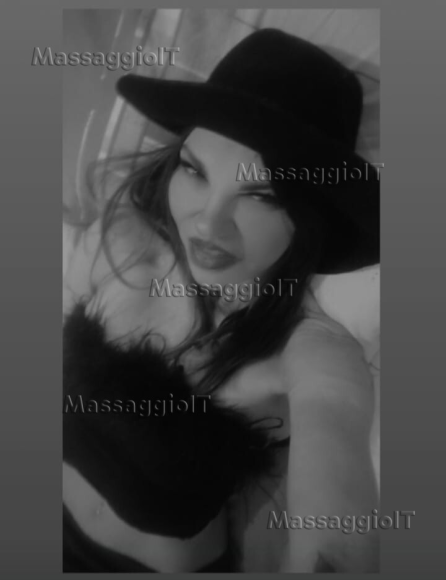 Massaggiatrice Vicenza Massaggi olistici-antistress-detossinanti. Doccia fresca, aria condizionata e fragranze esotiche.