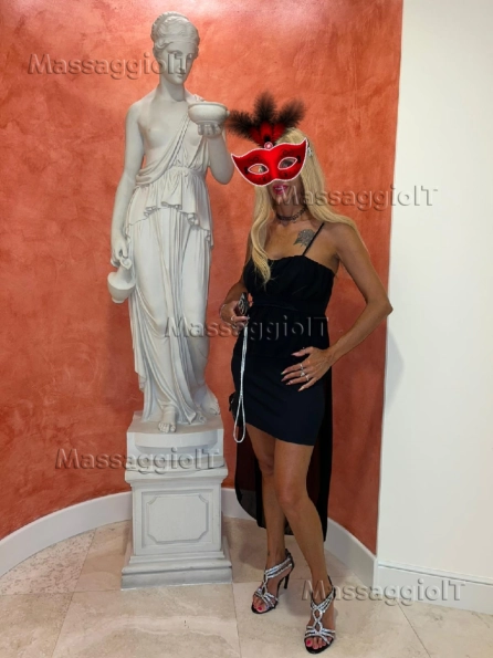 Massaggiatrice Trieste ITALIANA BIONDISSIMA CON CORPO DA SEXY STAR SPECIALISTA MASSAGGIO EROTICO E  PROSTATICO - FOTO REALI SENZA RITOCCHI