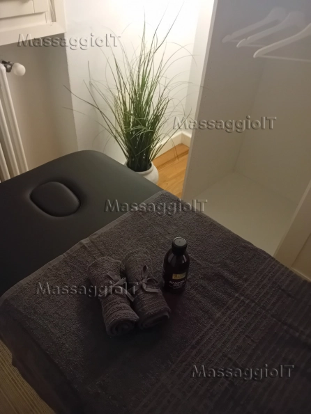 Massaggiatore Forli Massaggio emozionale con olio