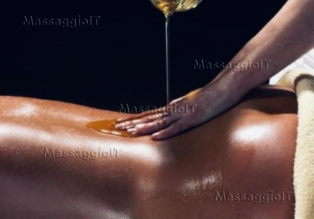 Massaggiatrice Torino Amina massaggiatrice molto carina, dolce e delicata, veramente appassionata nel massaggio sensuale e stimolante (anche you & me)